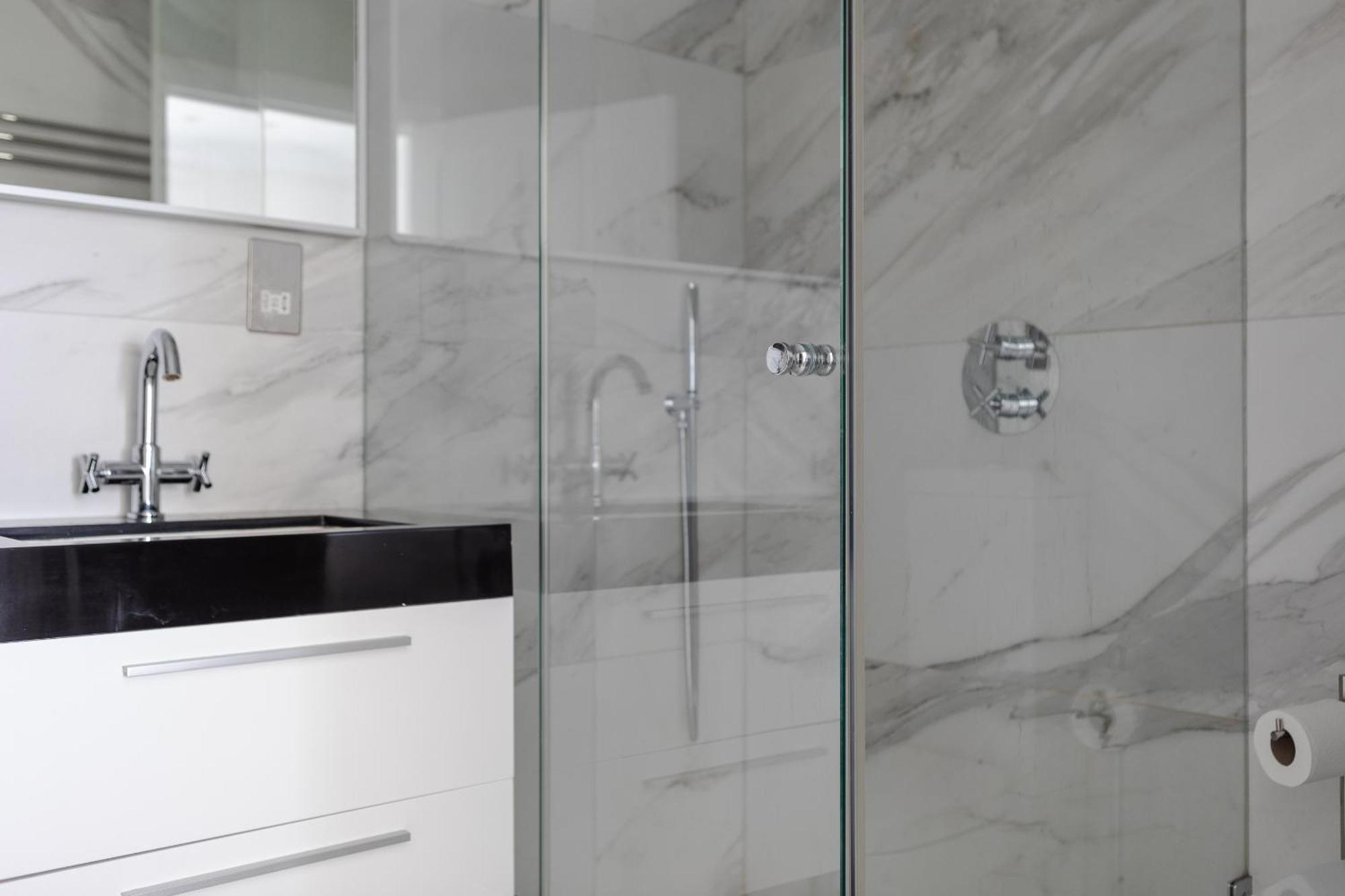 Number 53 - Stunning Maisonette With Parking In Kensington & Chelsea London Exteriör bild